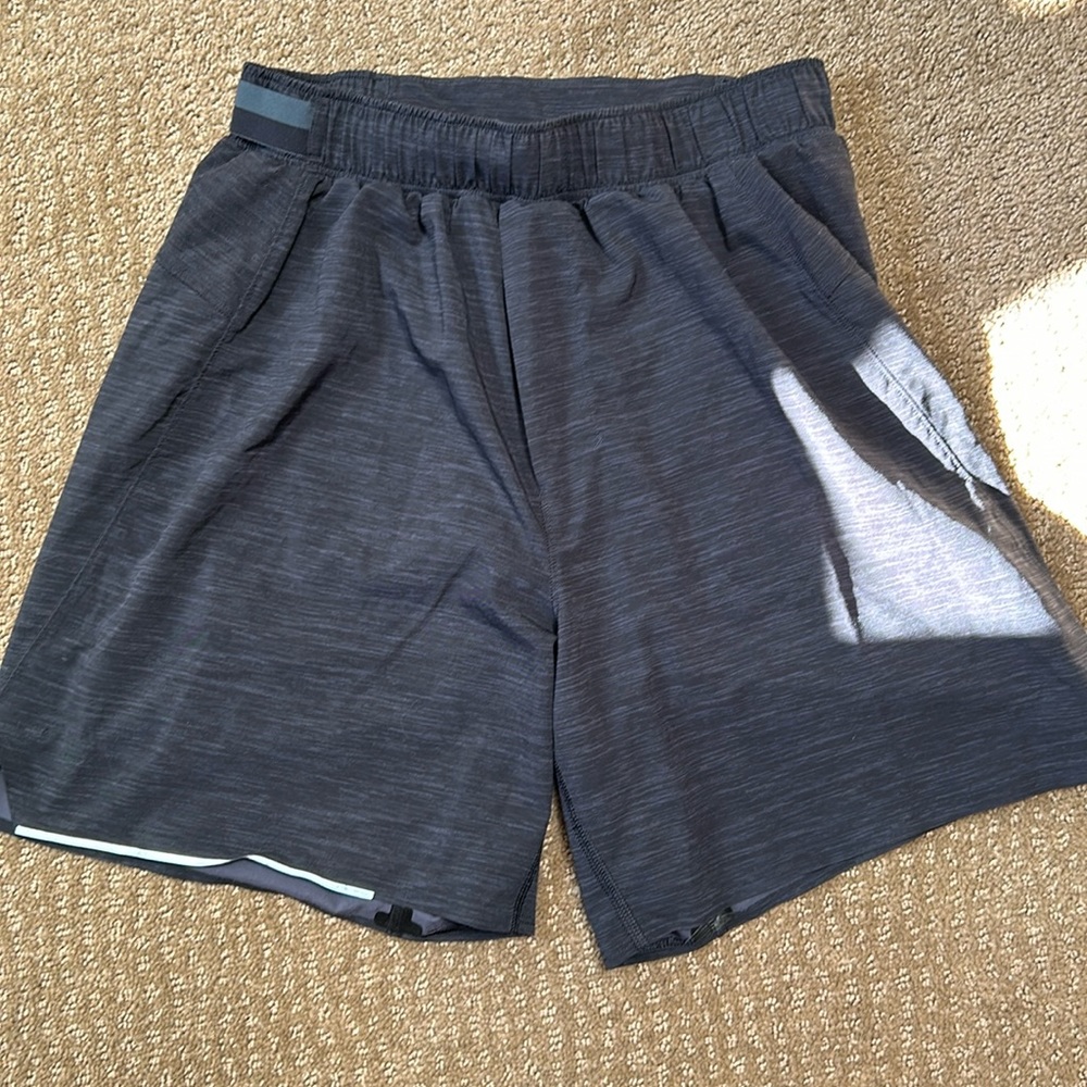 LULULEMON Surge Lined Short 6" grey black xs